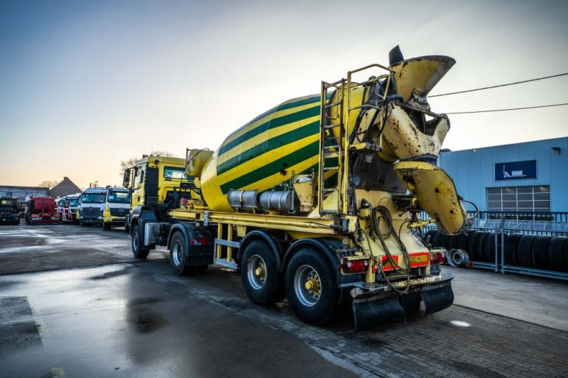 MAN TGS 18.440 BLS 4x4 (+cardan)+STETTER 10M3 - Camión hormigonera: foto 5 MAN TGS 18.440 BLS 4x4 (+cardan)+STETTER 10M3 - Camión hormigonera: foto 5