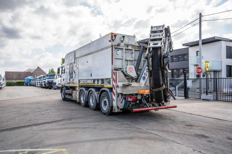 MAN TGS 32.540 8x4-4 BL + MTS - Limpieza de alcantarillado: foto 5 MAN TGS 32.540 8x4-4 BL + MTS - Limpieza de alcantarillado: foto 5