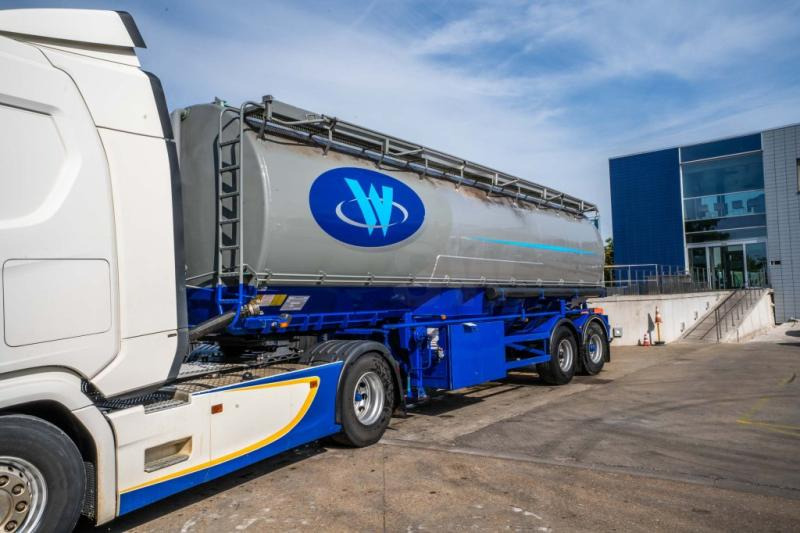 Ova OVA - 330B.G-8 COMP. - Semirremolque cisterna: foto 1 Ova OVA - 330B.G-8 COMP. - Semirremolque cisterna: foto 1