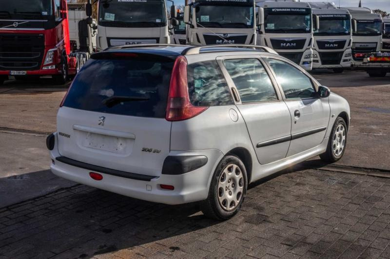 Peugeot 206 SW - Coche: foto 3 Peugeot 206 SW - Coche: foto 3