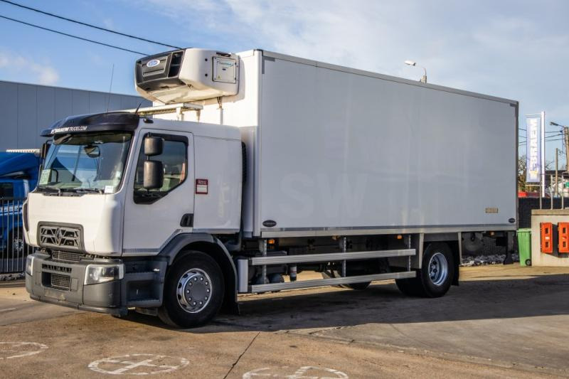 Renault D 330 -CARRIER SUPRA 850-Vlees/Meat/Viande/Fleisch - Camión frigorífico: foto 1 Renault D 330 -CARRIER SUPRA 850-Vlees/Meat/Viande/Fleisch - Camión frigorífico: foto 1