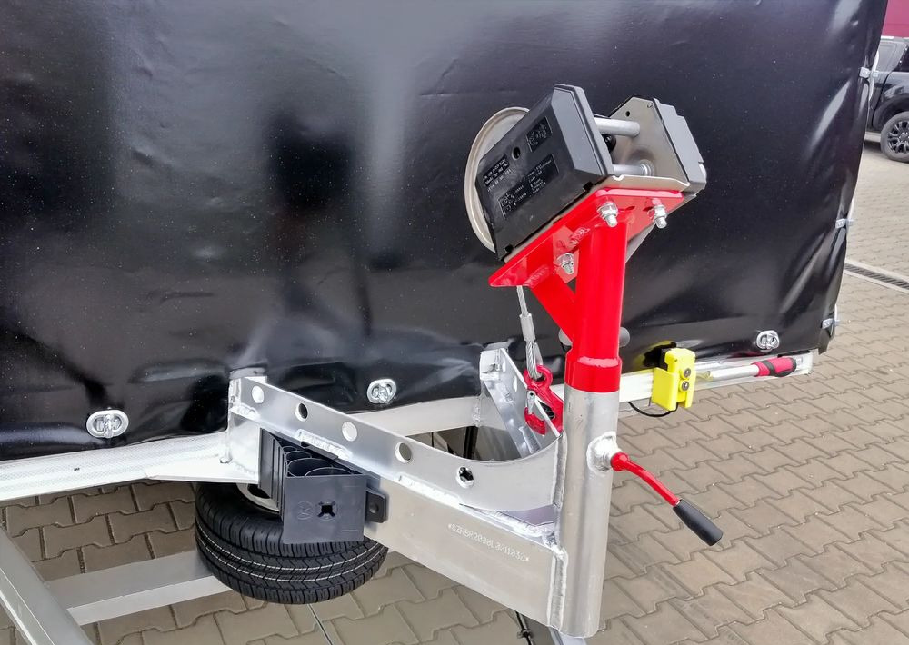 Remolque portavehículos nuevo Besttrailers Silverstone: foto 11 Remolque portavehículos nuevo Besttrailers Silverstone: foto 11