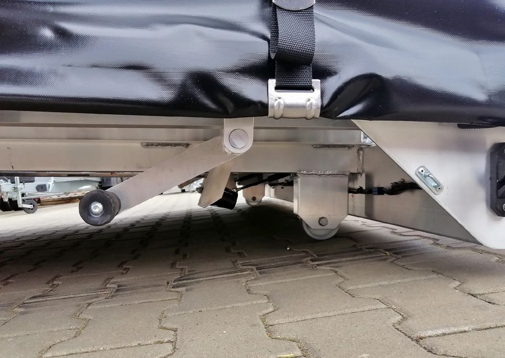 Remolque portavehículos nuevo Besttrailers Silverstone: foto 12 Remolque portavehículos nuevo Besttrailers Silverstone: foto 12