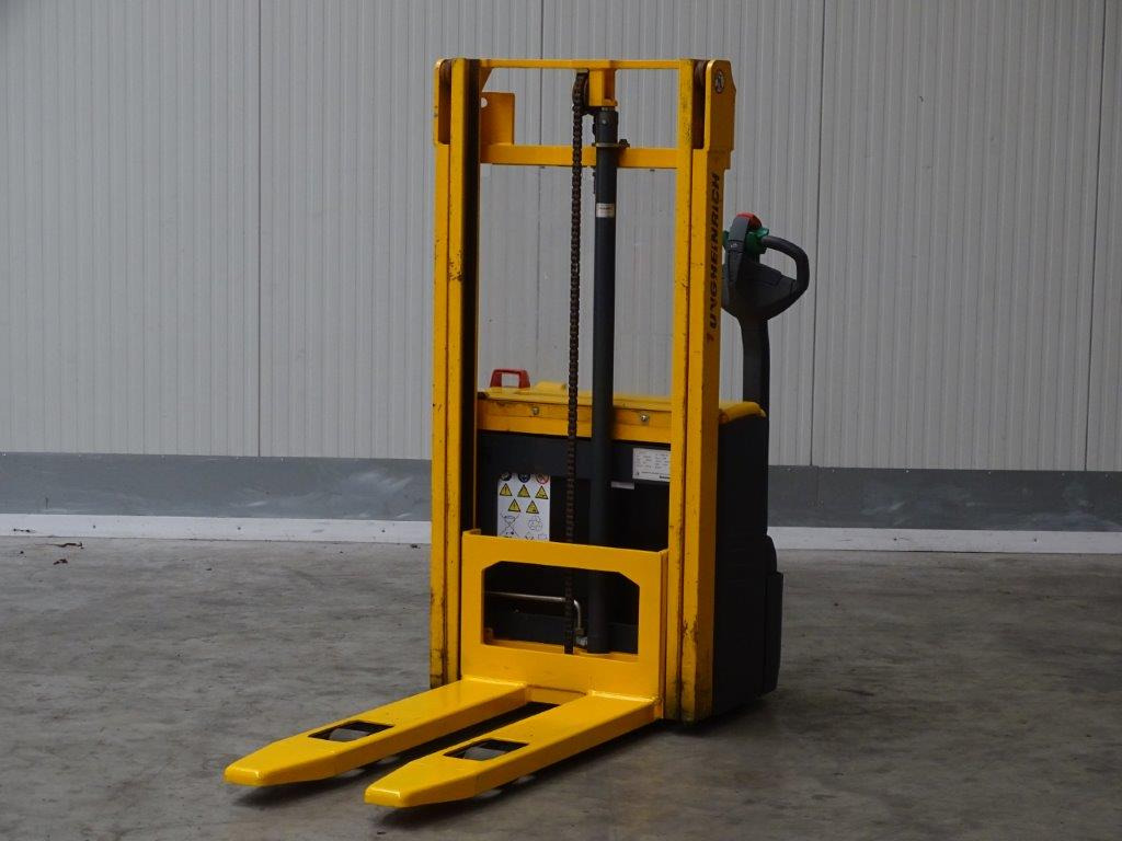 Jungheinrich EJC110 - NEU BATTERIE - Apilador: foto 1 Jungheinrich EJC110 - NEU BATTERIE - Apilador: foto 1