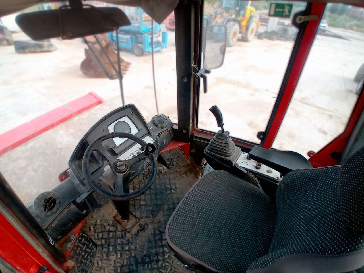 BOMAG BW219D4 - Otros maquinaria: foto 2 BOMAG BW219D4 - Otros maquinaria: foto 2