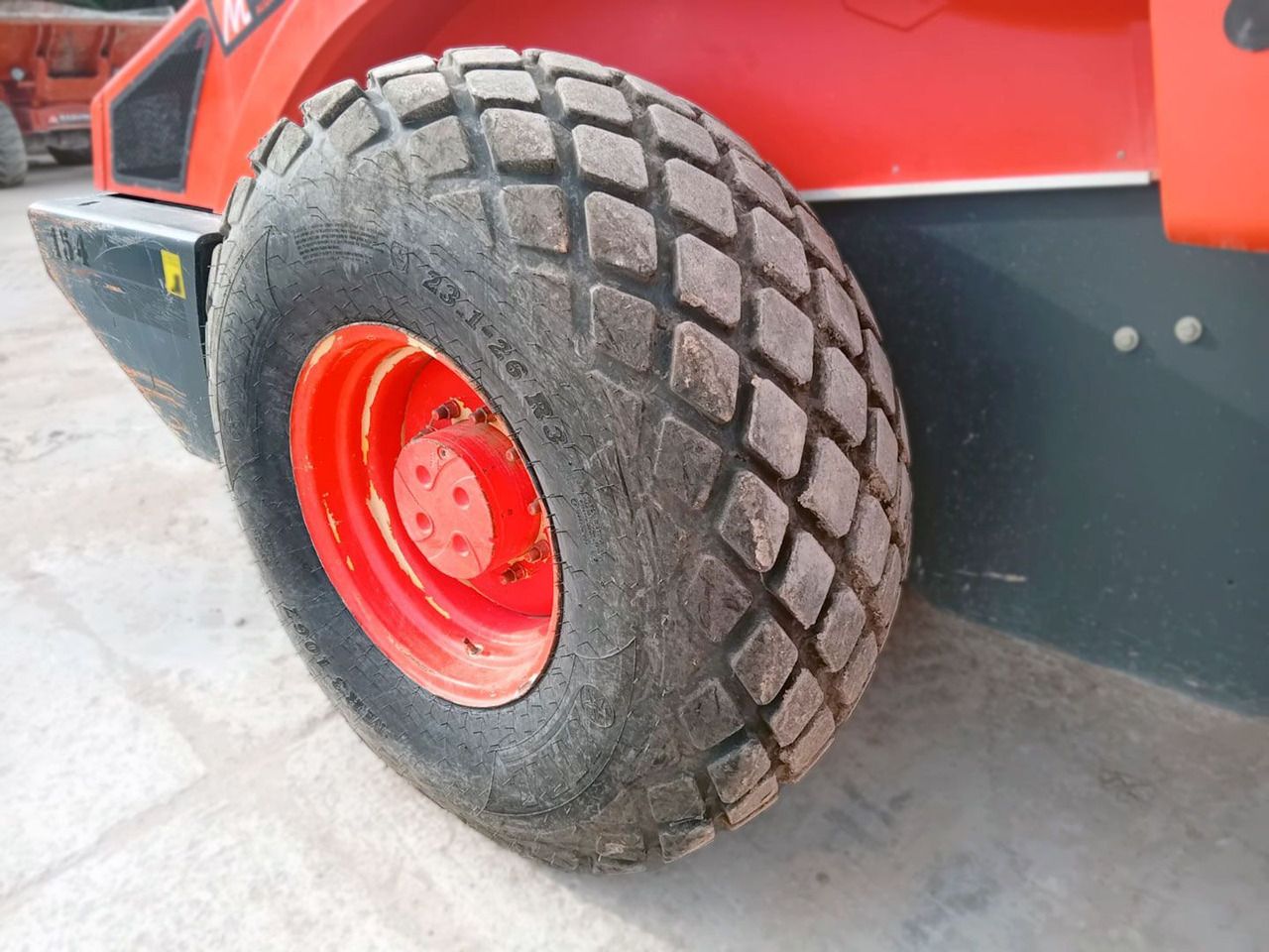 BOMAG BW219D4 - Otros maquinaria: foto 4 BOMAG BW219D4 - Otros maquinaria: foto 4