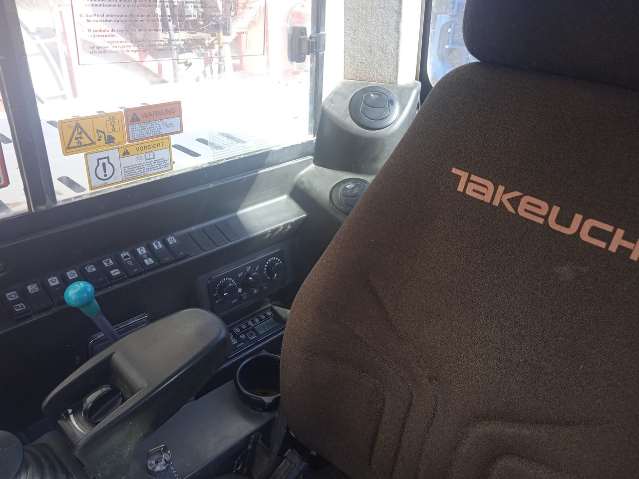 Miniexcavadora TAKEUCHI TB290: foto 14