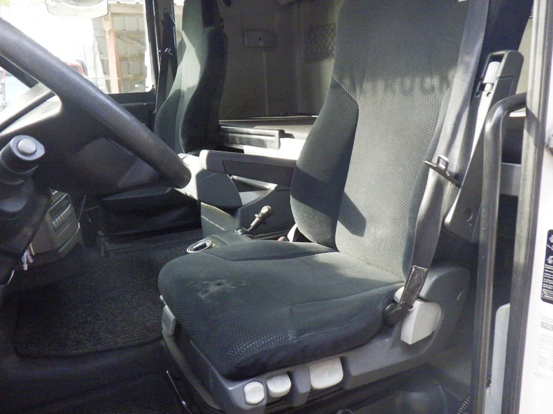 MAN TGX 18.480 Euro 6 - Cabeza tractora: foto 4 MAN TGX 18.480 Euro 6 - Cabeza tractora: foto 4