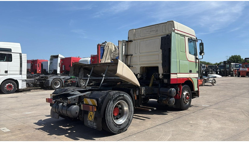 DAF XF 95.430 (EURO 3 / BOITE MANUELLE / MANUAL GEARBOX) - Cabeza tractora: foto 5 DAF XF 95.430 (EURO 3 / BOITE MANUELLE / MANUAL GEARBOX) - Cabeza tractora: foto 5