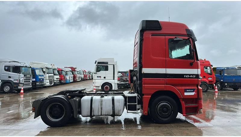 Mercedes-Benz Actros 1840 (EPS / GRAND PONT / V6 / BIG AXLE / 3 PEDALES) - Cabeza tractora: foto 4 Mercedes-Benz Actros 1840 (EPS / GRAND PONT / V6 / BIG AXLE / 3 PEDALES) - Cabeza tractora: foto 4