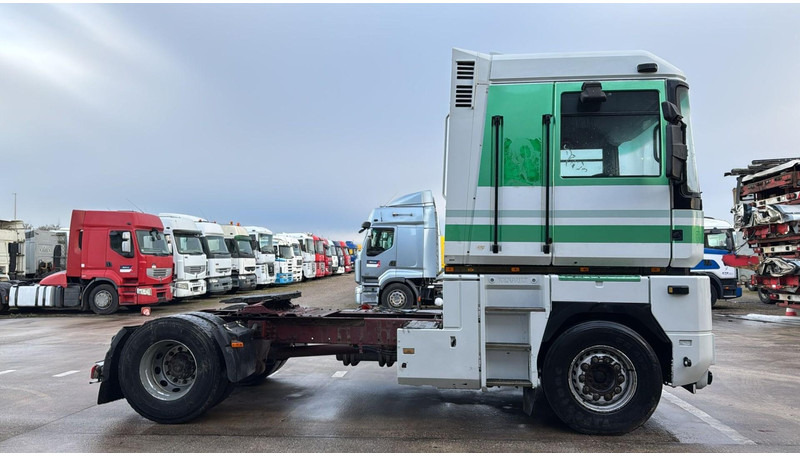 Renault Magnum 470 (POMPE MANUELLE / MANUAL PUMP / BOITE MANUELLE / MANUAL GEARBOX) - Cabeza tractora: foto 4 Renault Magnum 470 (POMPE MANUELLE / MANUAL PUMP / BOITE MANUELLE / MANUAL GEARBOX) - Cabeza tractora: foto 4