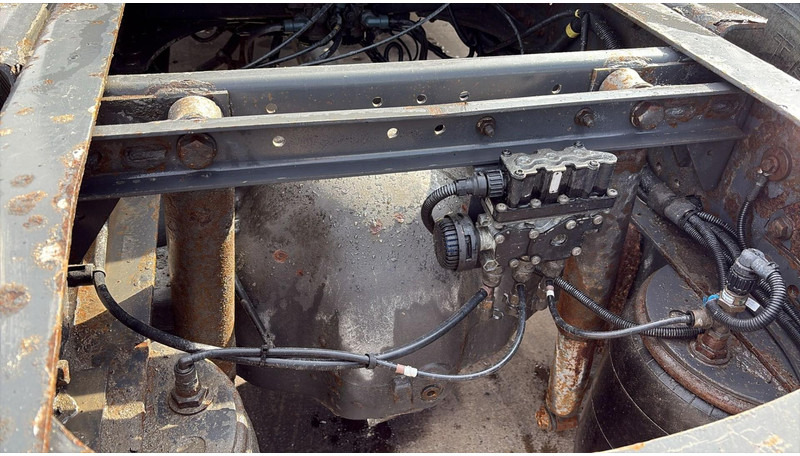 Cabeza tractora Renault Premium 450 (BOITE MANUELLE / MANUAL GEARBOX): foto 17