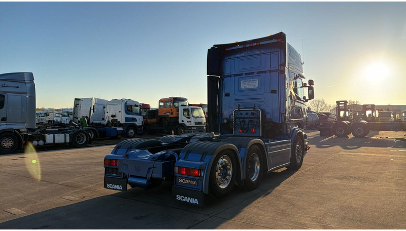 Cabeza tractora Scania r560 (EURO 5 / MANUAL GEARBOX / 6X2 / BELGIAN TRUCK / PERFECT CONDITION / FULL AIR / RETARDER): foto 8 Cabeza tractora Scania r560 (EURO 5 / MANUAL GEARBOX / 6X2 / BELGIAN TRUCK / PERFECT CONDITION / FULL AIR / RETARDER): foto 8