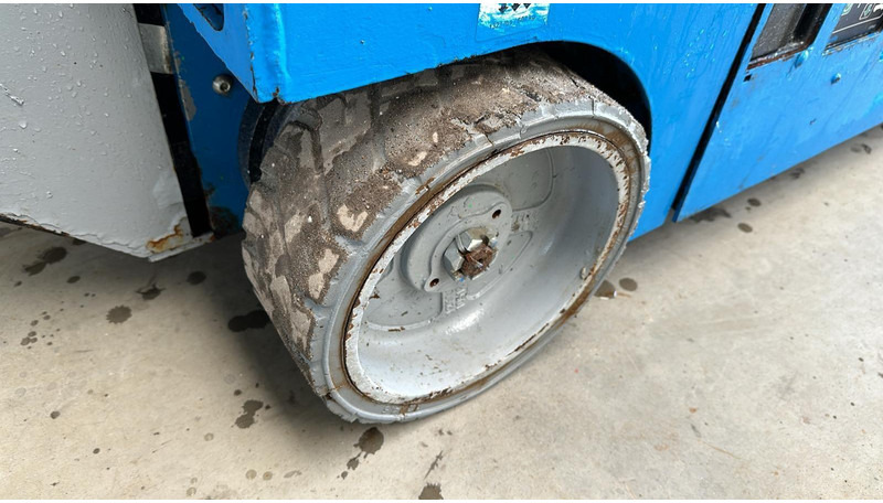 Genie GS1932 (8 meter) - Plataforma de tijeras: foto 3 Genie GS1932 (8 meter) - Plataforma de tijeras: foto 3