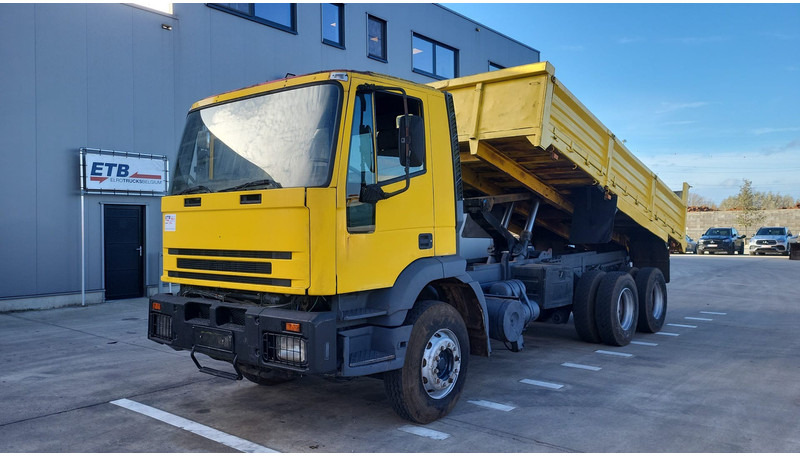 Iveco Eurocargo 260 E 27 (SUSPENSION LAMES / STEEL SUSPENSION / 6X4) - Camión volquete: foto 1 Iveco Eurocargo 260 E 27 (SUSPENSION LAMES / STEEL SUSPENSION / 6X4) - Camión volquete: foto 1