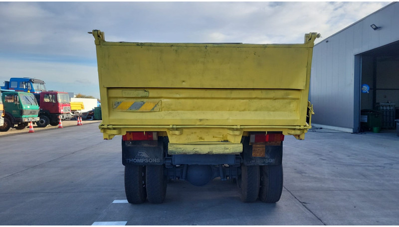 Iveco Eurocargo 260 E 27 (SUSPENSION LAMES / STEEL SUSPENSION / 6X4) - Camión volquete: foto 5 Iveco Eurocargo 260 E 27 (SUSPENSION LAMES / STEEL SUSPENSION / 6X4) - Camión volquete: foto 5