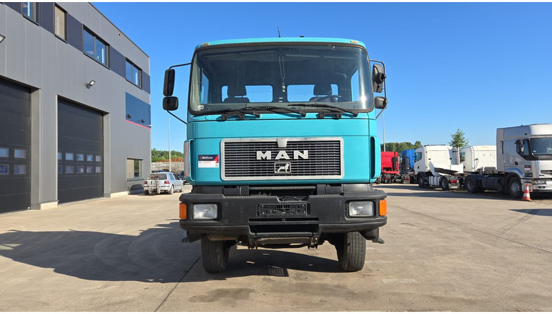 MAN 19.342 (4X4 / ALLRAD / AUXILAIRY / EURO 2 / FULL STEEL SUSP. / LAMES) - Camión chasis: foto 4 MAN 19.342 (4X4 / ALLRAD / AUXILAIRY / EURO 2 / FULL STEEL SUSP. / LAMES) - Camión chasis: foto 4