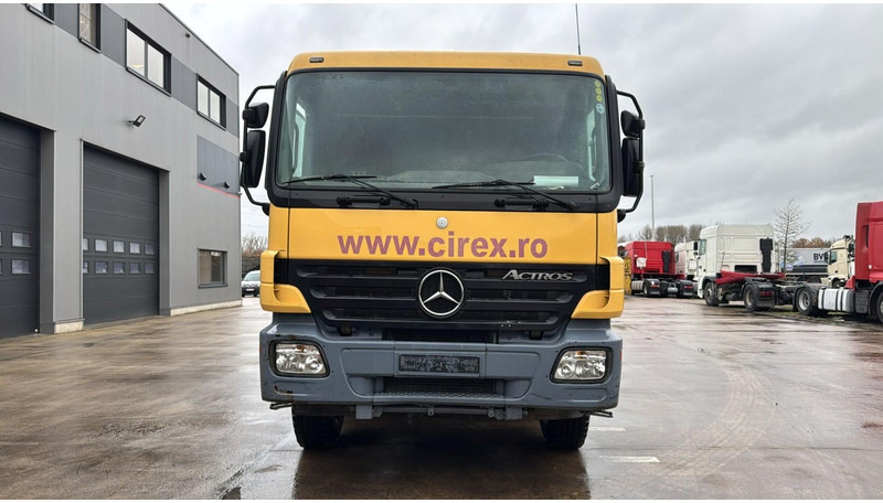 Mercedes-Benz Actros 4141 (EPS / 3 PEDALES / 8X4 / LAMES / GRAND PONT / STEEL SUSP. / MP2) - Camión chasis: foto 5 Mercedes-Benz Actros 4141 (EPS / 3 PEDALES / 8X4 / LAMES / GRAND PONT / STEEL SUSP. / MP2) - Camión chasis: foto 5