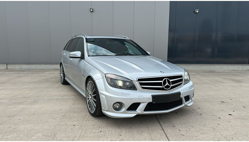 Mercedes-Benz C-Klasse 63 AMG (LICHTE VRACHT / BELGISCHE WAGEN / V8 / OPEN DAK) - Coche: foto 3 Mercedes-Benz C-Klasse 63 AMG (LICHTE VRACHT / BELGISCHE WAGEN / V8 / OPEN DAK) - Coche: foto 3