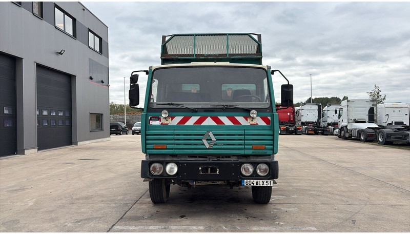 Renault G 300 Manager (LAMES / STEEL SUSP. / GRAND PONT / POMPE MANUELLE) - Camión volquete: foto 2 Renault G 300 Manager (LAMES / STEEL SUSP. / GRAND PONT / POMPE MANUELLE) - Camión volquete: foto 2