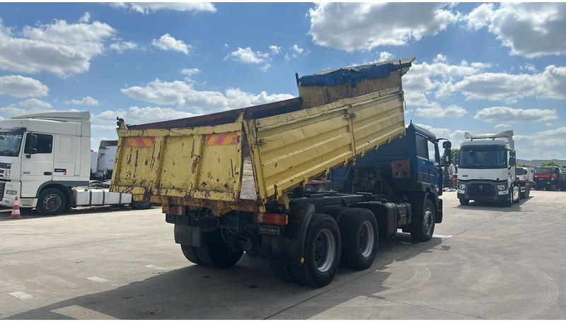 Renault G 330 Manager (GRAND PONT / LAMES / POMPE MANUELLE / MANUAL PUMP) - Camión volquete: foto 5 Renault G 330 Manager (GRAND PONT / LAMES / POMPE MANUELLE / MANUAL PUMP) - Camión volquete: foto 5
