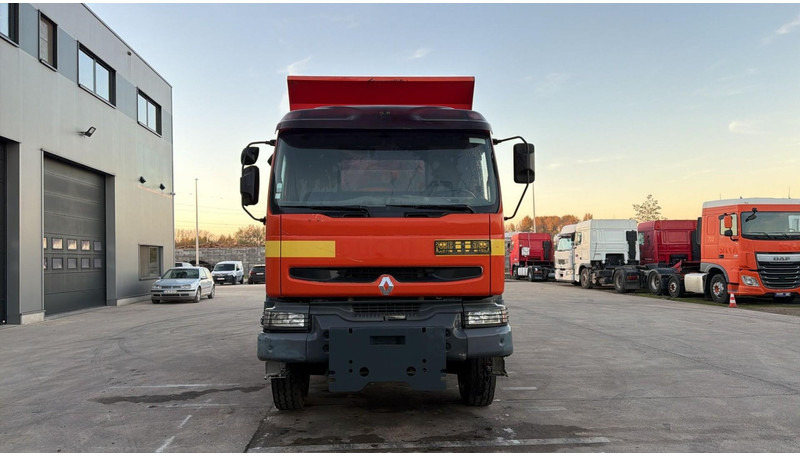 Renault KERAX 340 (POMPE MANUELLE / MANUAL PUMP / STEEL SUSP. / LAMES / GRAND PONT/ PARFAIT ETAT) - Camión volquete: foto 5 Renault KERAX 340 (POMPE MANUELLE / MANUAL PUMP / STEEL SUSP. / LAMES / GRAND PONT/ PARFAIT ETAT) - Camión volquete: foto 5