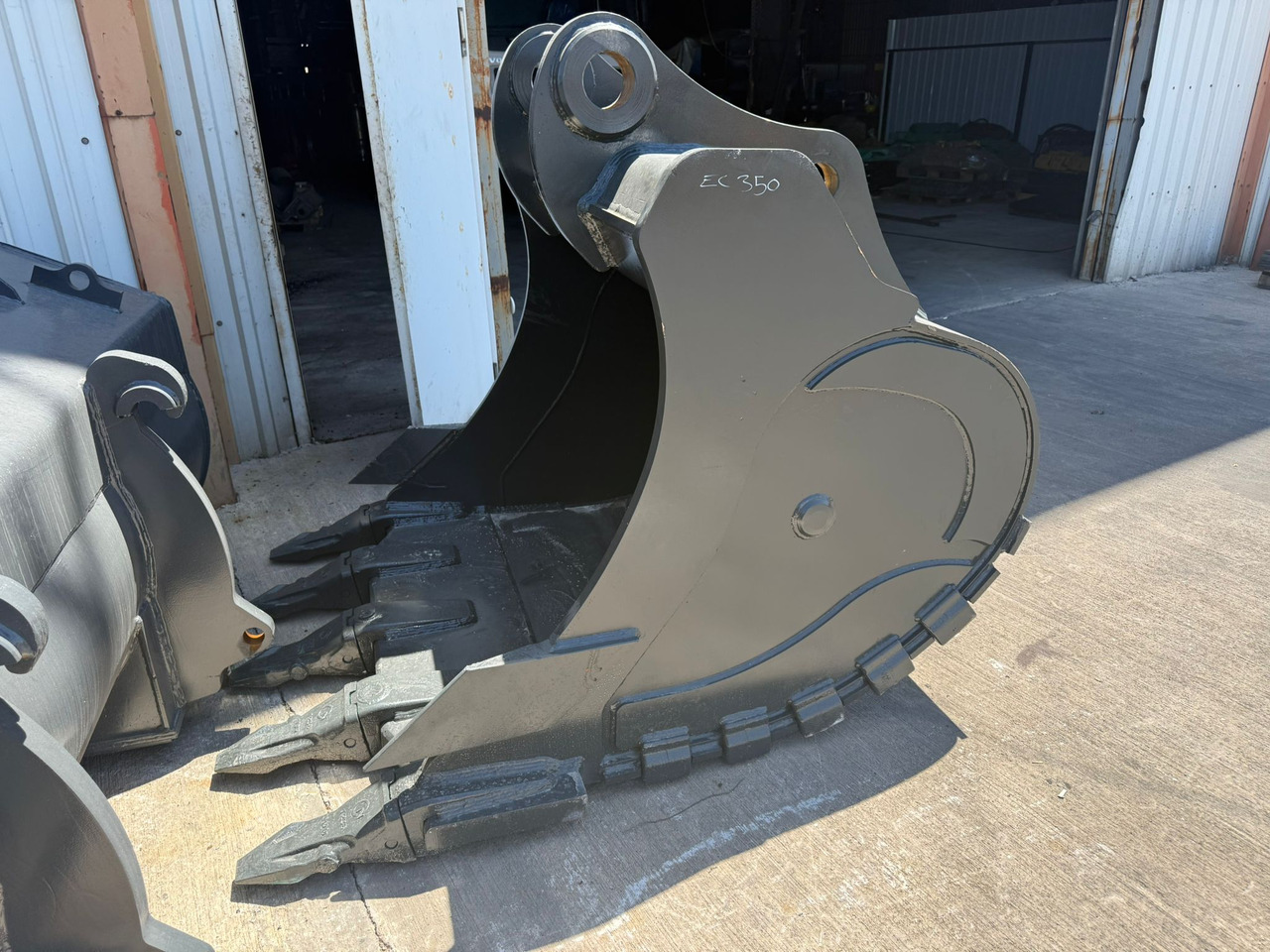 Volvo EC350 Rock Bucket - Cazo para excavadora: foto 1 Volvo EC350 Rock Bucket - Cazo para excavadora: foto 1