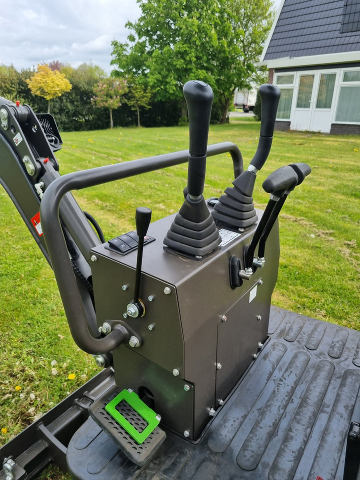 WCM CTX8010 - Miniexcavadora: foto 1 WCM CTX8010 - Miniexcavadora: foto 1