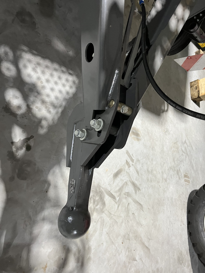 FENDT ROTANA 130F COMBI MY24 - Encintadora de pacas: foto 5 FENDT ROTANA 130F COMBI MY24 - Encintadora de pacas: foto 5