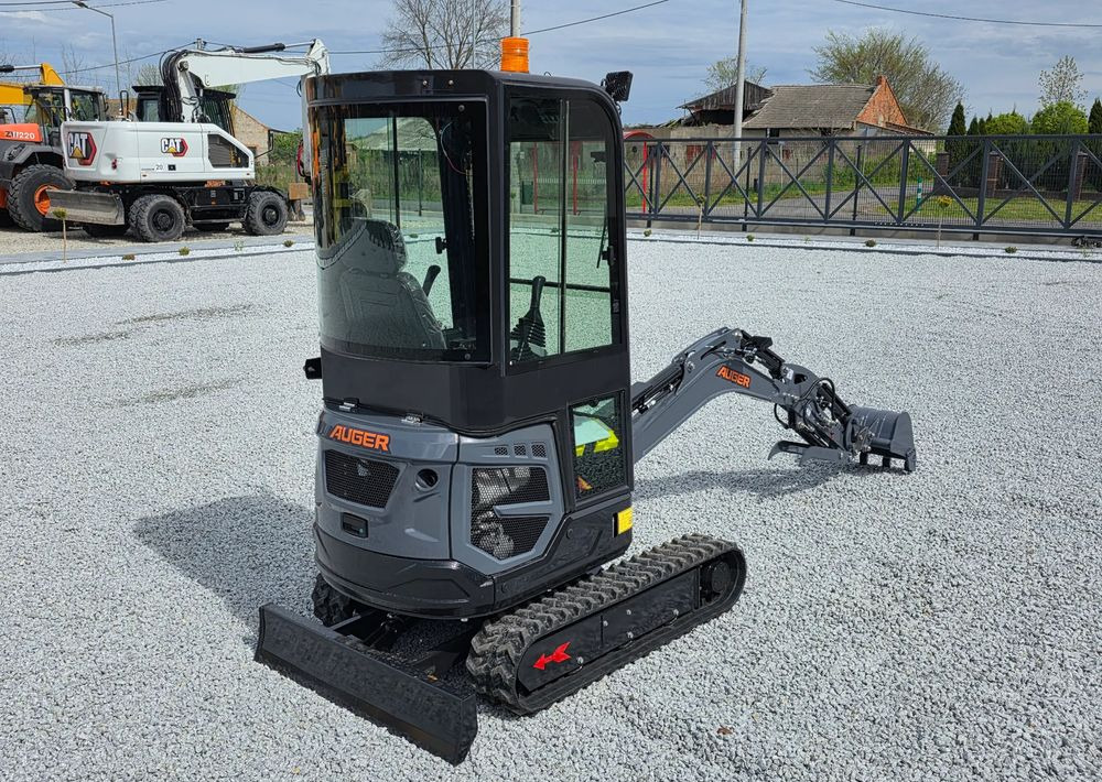 Leasing de  Kubota AUGER NM 18, SILNIK KUBOTA, 3 ŁYŻKI, MINIKOPARKA Kubota AUGER NM 18, SILNIK KUBOTA, 3 ŁYŻKI, MINIKOPARKA: foto 16