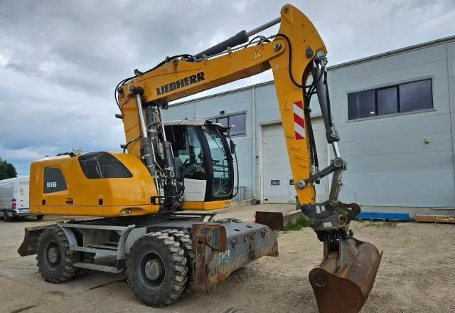 Liebherr A 916 Litronic, 2019 ROK, PODPORY + PŁUG, 6100 MTH - Excavadora de ruedas: foto 1 Liebherr A 916 Litronic, 2019 ROK, PODPORY + PŁUG, 6100 MTH - Excavadora de ruedas: foto 1