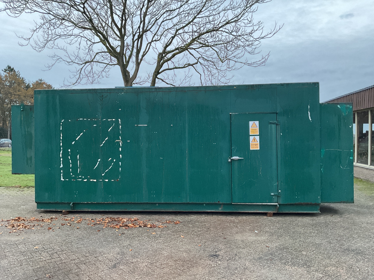 Volvo 1242GE, 450KVA super silent generator station. Complete and low hours. - Generador industriale: foto 1 Volvo 1242GE, 450KVA super silent generator station. Complete and low hours. - Generador industriale: foto 1