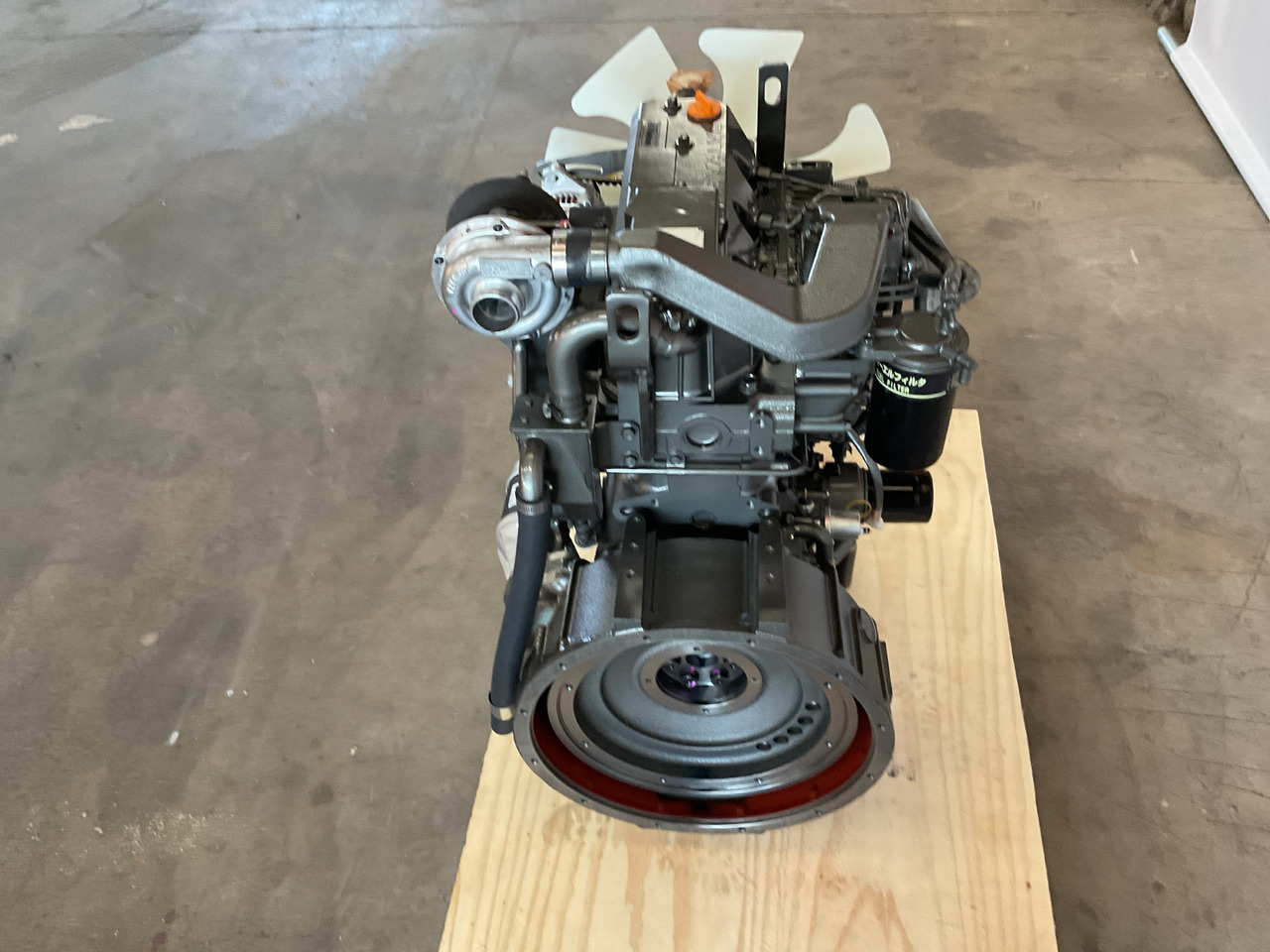Yanmar 4TN106T - Motor: foto 4 Yanmar 4TN106T - Motor: foto 4