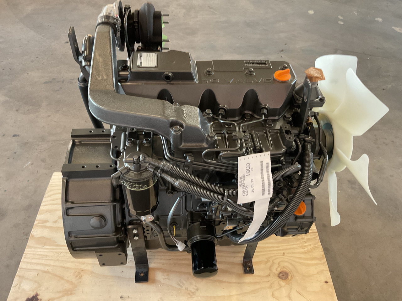 Yanmar 4TN106T - Motor: foto 5 Yanmar 4TN106T - Motor: foto 5