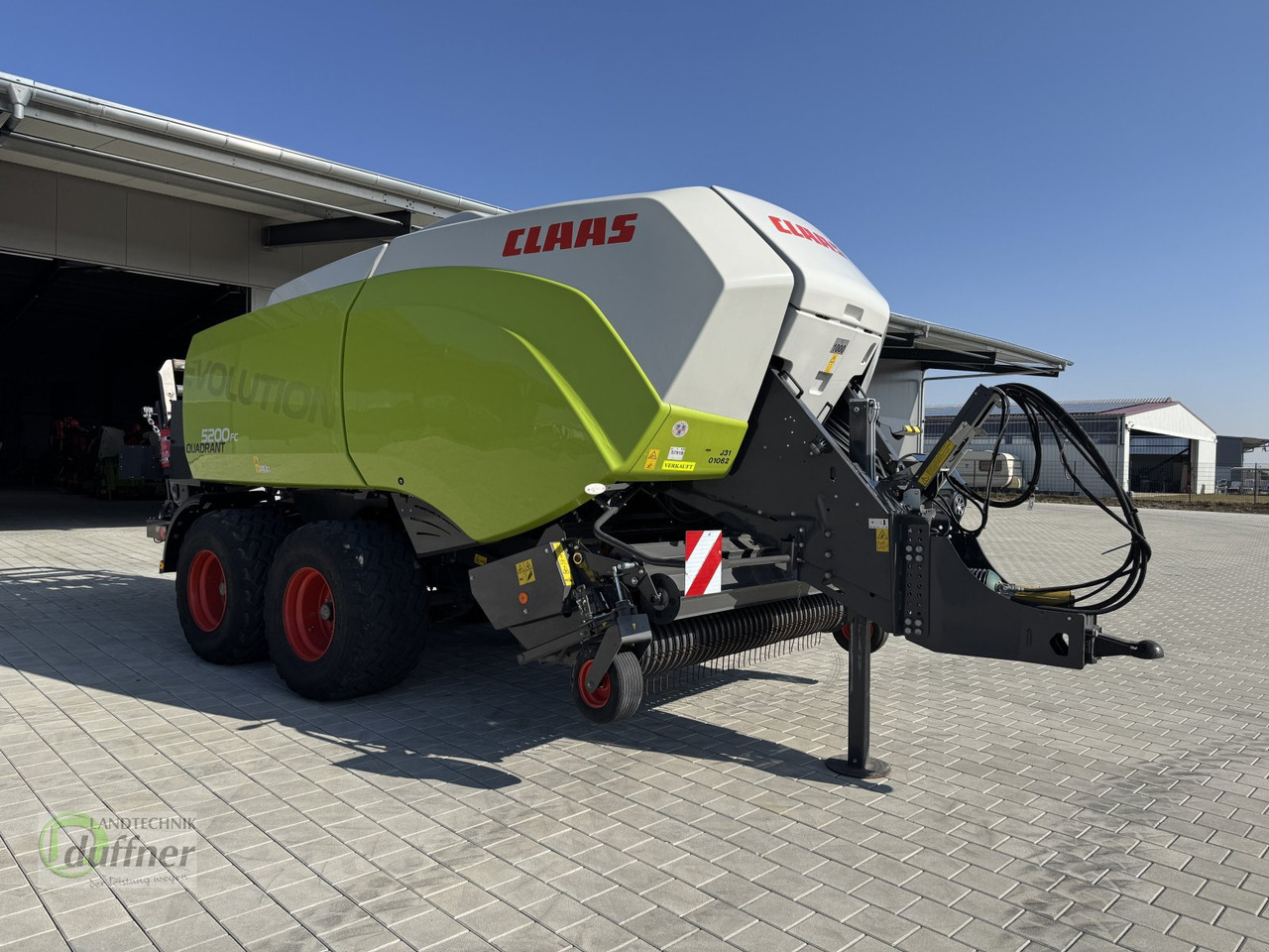CLAAS Quadrant 5200 FC Evolution - Empacadora de pacas cuadradas: foto 2 CLAAS Quadrant 5200 FC Evolution - Empacadora de pacas cuadradas: foto 2