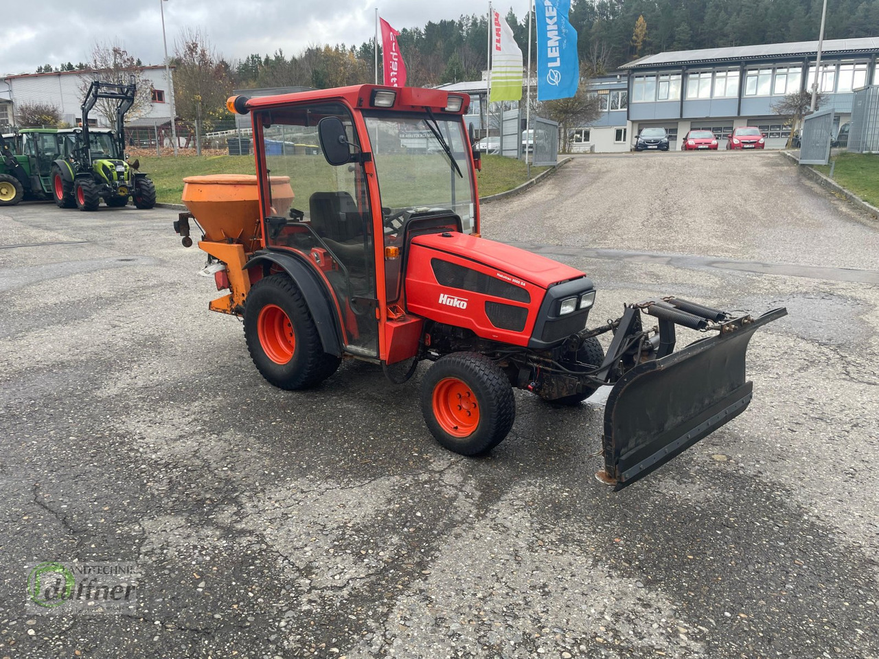 Hako Hakotrac 3000 DA - Tractor municipal: foto 1 Hako Hakotrac 3000 DA - Tractor municipal: foto 1