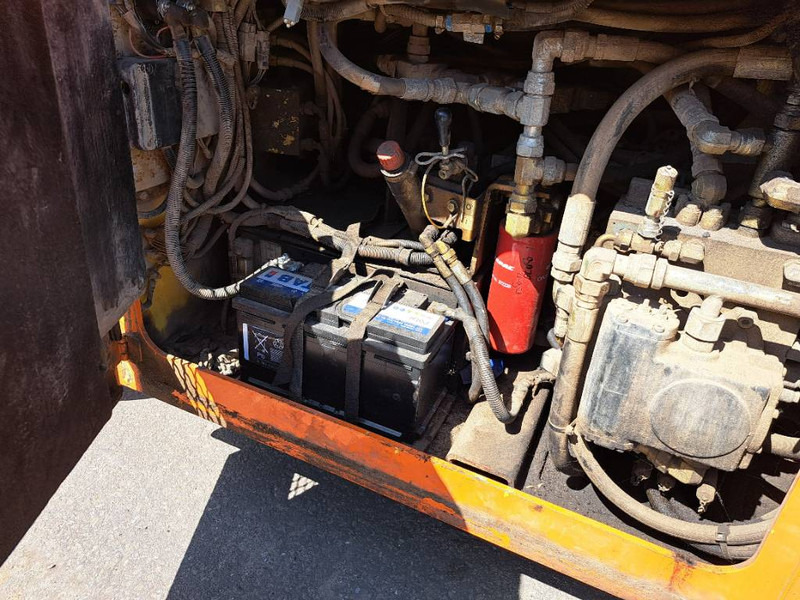 Dynapac CG 233 HF - Rodillo: foto 3 Dynapac CG 233 HF - Rodillo: foto 3