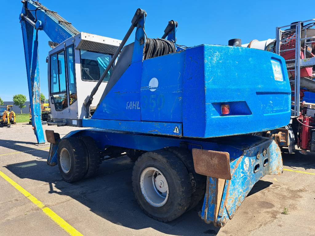 Fuchs MHL350C + generator - Manipulador de materiales: foto 1 Fuchs MHL350C + generator - Manipulador de materiales: foto 1