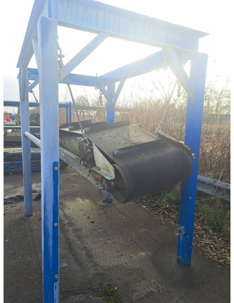 Powerscreen Magnet belt conveyor with frame 2100x - Maquinaria de construcción: foto 3 Powerscreen Magnet belt conveyor with frame 2100x - Maquinaria de construcción: foto 3