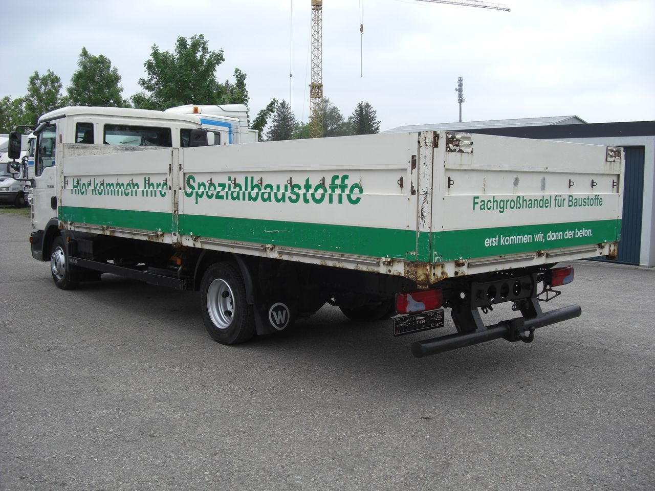 MAN 8180L Baustoffpritsche MAN 8180L Baustoffpritsche - Furgoneta caja abierta: foto 4 MAN 8180L Baustoffpritsche MAN 8180L Baustoffpritsche - Furgoneta caja abierta: foto 4