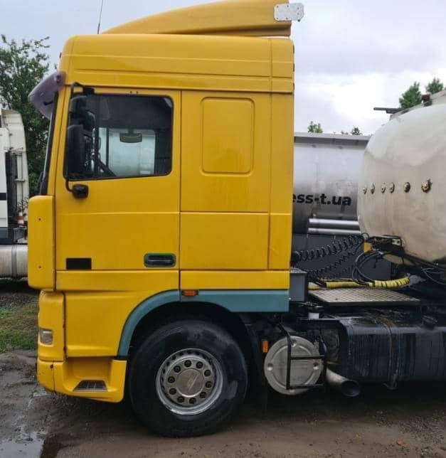 DAF XF 95 Tractor unit - Cabeza tractora: foto 2 DAF XF 95 Tractor unit - Cabeza tractora: foto 2