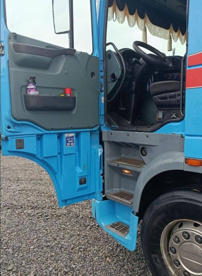 DAF XF95 - Cabeza tractora: foto 5 DAF XF95 - Cabeza tractora: foto 5