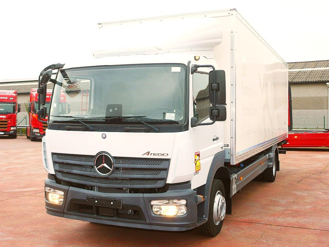 Mercedes-Benz 1218 ATEGO MEUBEL KOFFER A/C 124 Tkm - Furgoneta caja cerrada: foto 5 Mercedes-Benz 1218 ATEGO MEUBEL KOFFER A/C 124 Tkm - Furgoneta caja cerrada: foto 5