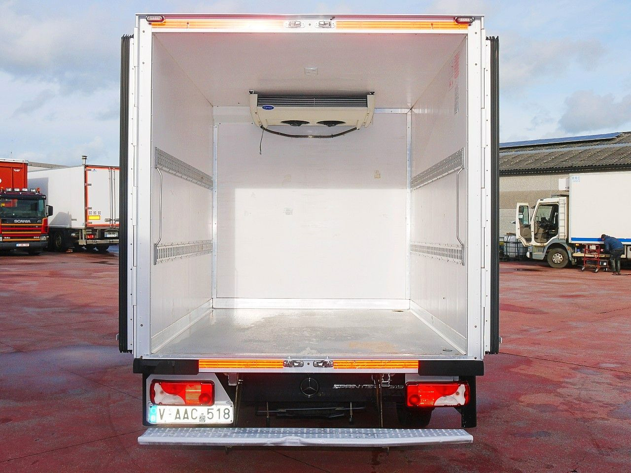 Furgoneta frigorifica Mercedes-Benz 319 SPRINTER V6 KUHLKOFFER CARRIER PULSOR 600 MT: foto 10 Furgoneta frigorifica Mercedes-Benz 319 SPRINTER V6 KUHLKOFFER CARRIER PULSOR 600 MT: foto 10