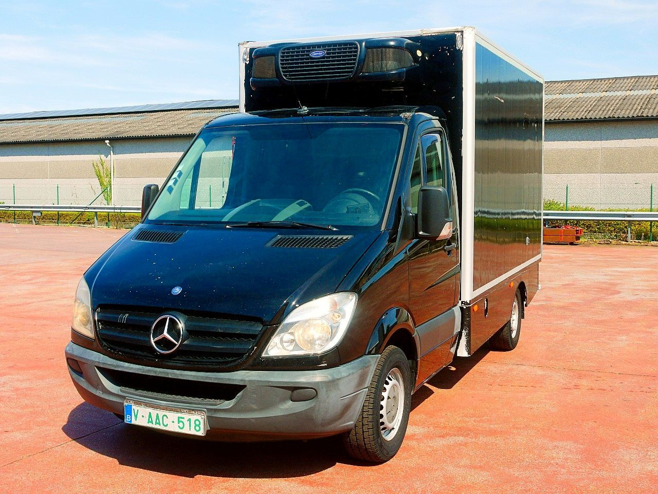 Mercedes-Benz 319 SPRINTER V6 KUHLKOFFER CARRIER PULSOR 600 MT - Furgoneta frigorifica: foto 5 Mercedes-Benz 319 SPRINTER V6 KUHLKOFFER CARRIER PULSOR 600 MT - Furgoneta frigorifica: foto 5