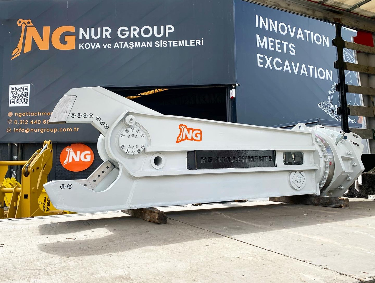 HYDRAULIC SCRAP METAL SHEARS - NG ATTACHMENTS - Martillo hidráulico para Excavadora: foto 1 HYDRAULIC SCRAP METAL SHEARS - NG ATTACHMENTS - Martillo hidráulico para Excavadora: foto 1