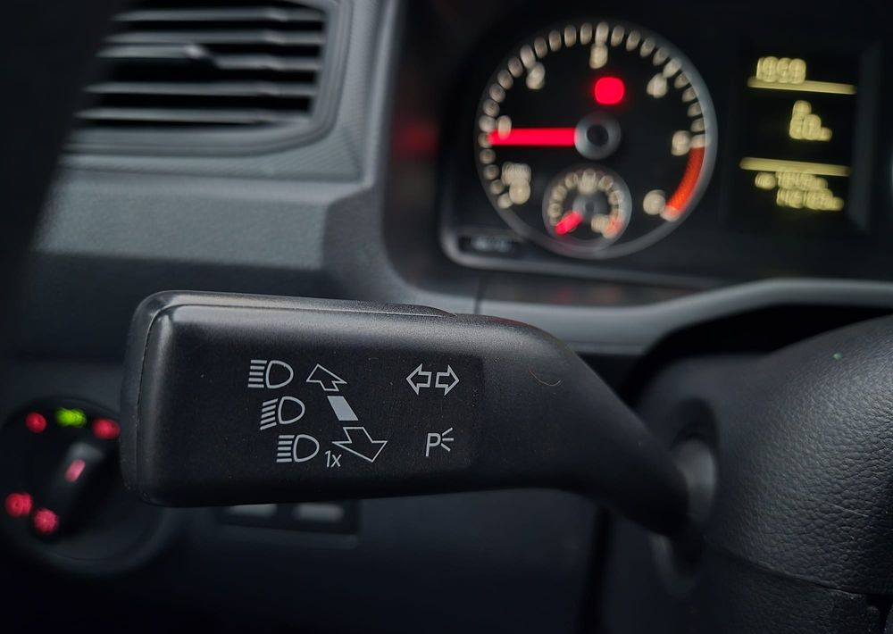 Furgoneta pequeña Volkswagen Caddy Maxi: foto 17