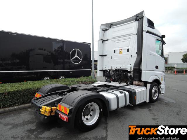 Mercedes-Benz Actros 1845 LS nRL - Cabeza tractora: foto 4 Mercedes-Benz Actros 1845 LS nRL - Cabeza tractora: foto 4