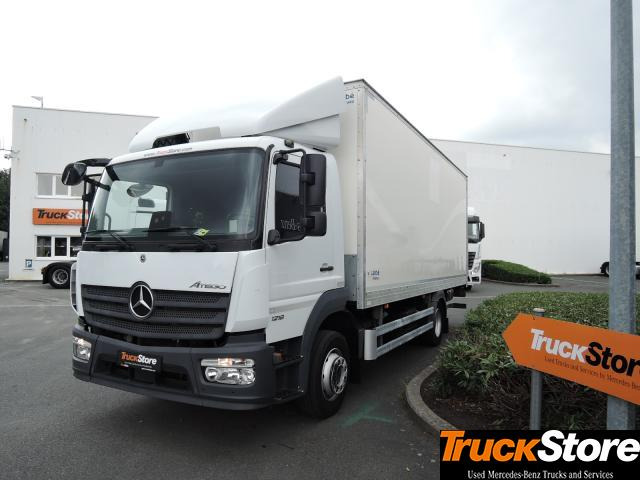Mercedes-Benz Atego 1218 L - Camión caja cerrada: foto 1 Mercedes-Benz Atego 1218 L - Camión caja cerrada: foto 1