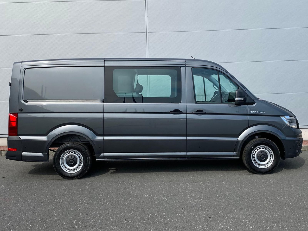 MAN TGE 3.160 L3H2 MIXTO LED NAVI ACC RWD SHZ STANDH - Furgoneta de pasajeros, Furgoneta combi: foto 5 MAN TGE 3.160 L3H2 MIXTO LED NAVI ACC RWD SHZ STANDH - Furgoneta de pasajeros, Furgoneta combi: foto 5